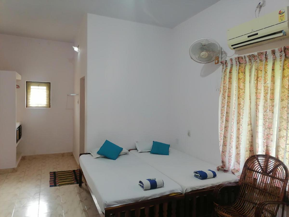 Basuri Beach Resort Varkala Exterior photo