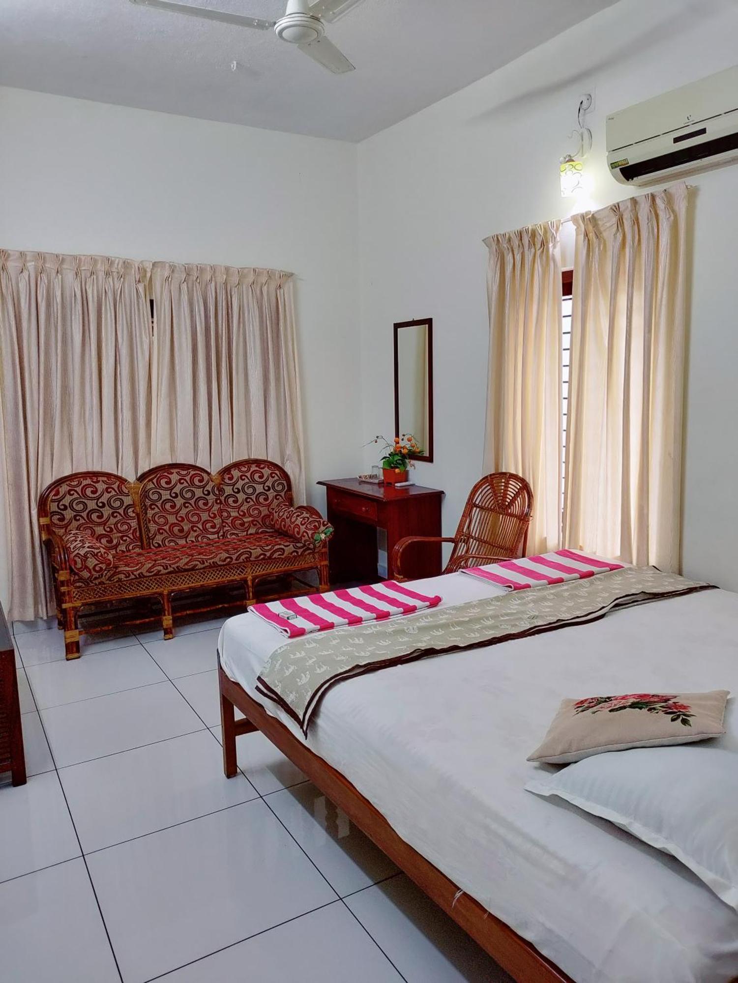 Basuri Beach Resort Varkala Exterior photo